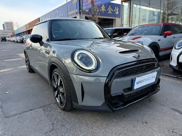 Фотография автомобиля — MINI Hatch