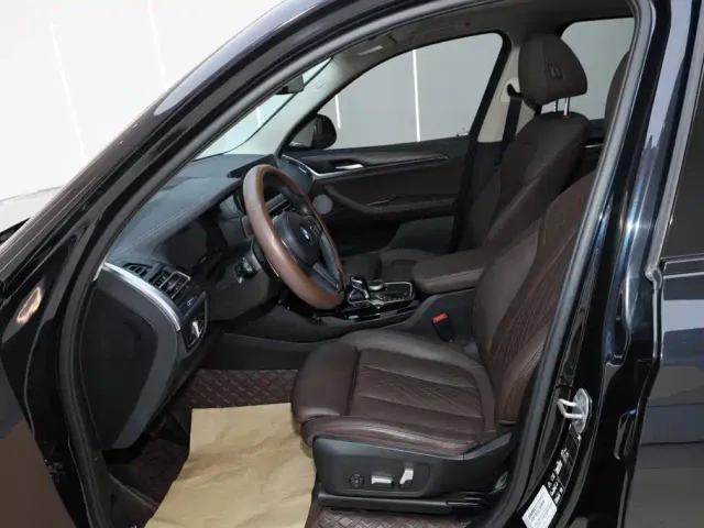 BMW X3 — Фото автомобиля 16
