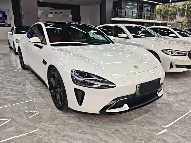 Xiaomi SU7 — Фото автомобиля 3