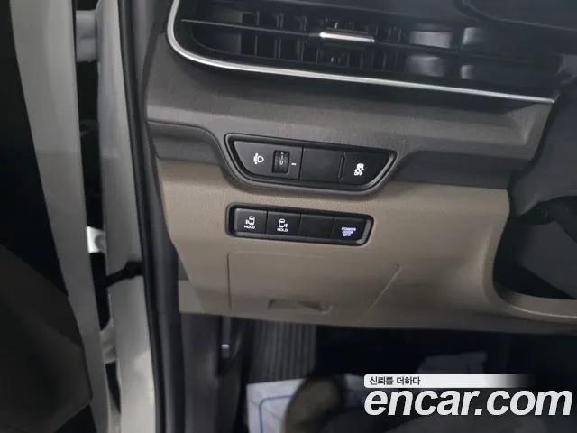 Kia Carnival — Фото автомобиля 11