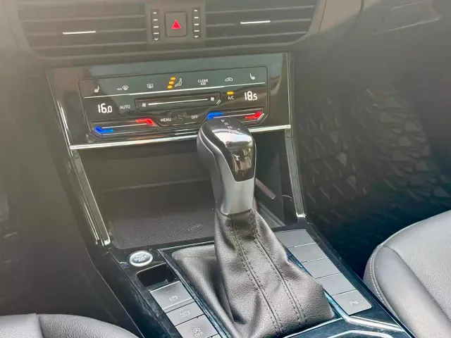 Volkswagen Passat — Фото автомобиля 25