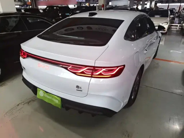 BYD Qin L — Фото автомобиля 6