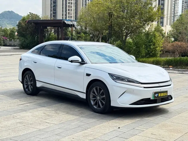 BYD Qin L — Фото автомобиля 3