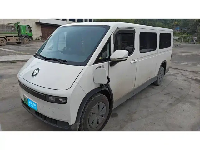 Фотография автомобиля — Foton Fengjing i7