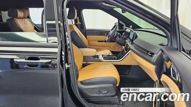 Kia Carnival Generation 4 — Фото автомобиля 16