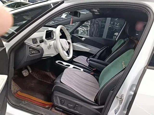 Volkswagen ID.3 — Фото автомобиля 15
