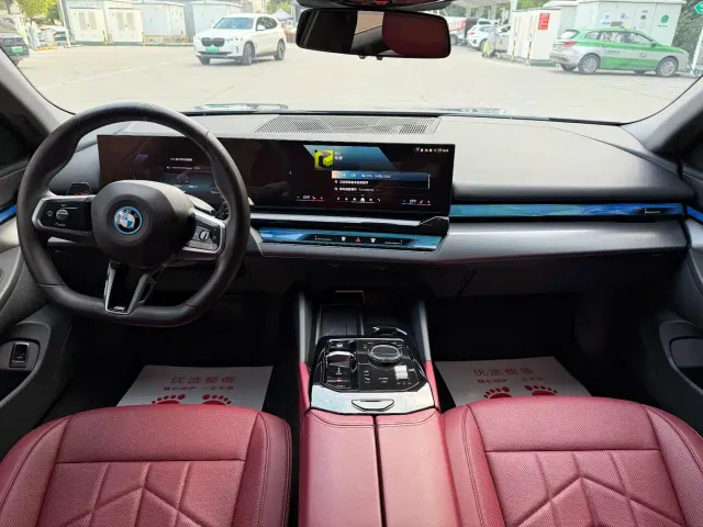 BMW i5 — Фото автомобиля 11