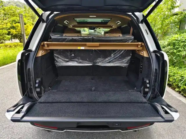 Land Rover Range Rover — Фото автомобиля 13