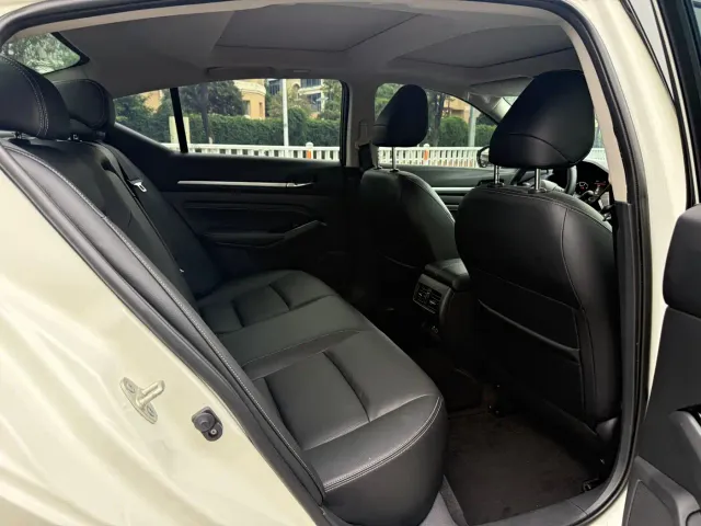 Nissan Teana — Фото автомобиля 7