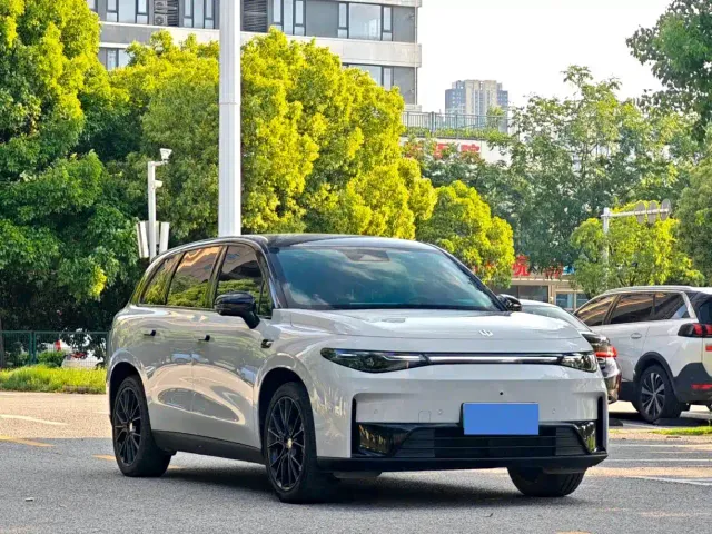 Leapmotor C10 — Фото автомобиля 3
