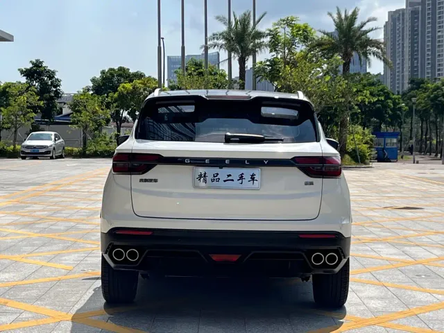 Geely Binyue — Фото автомобиля 5