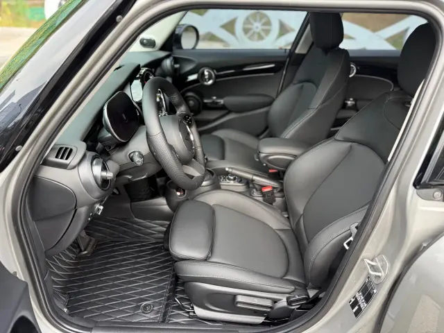 MINI Hatch — Фото автомобиля 10