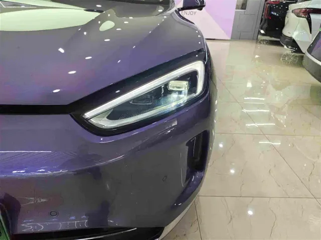 Aito M5 — Фото автомобиля 11