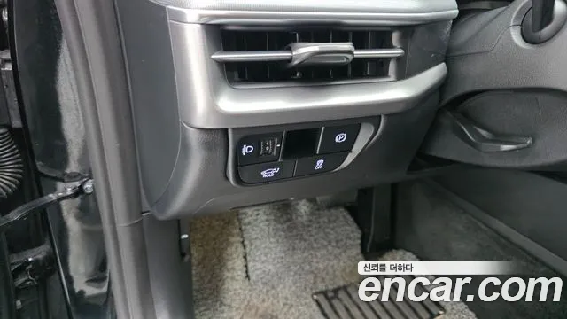 Hyundai Grandeur Grandeur (GN7) 3.5 Бензин 2WD — Фото автомобиля 12