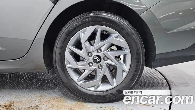 Hyundai AVANTE Новый Avante (CN7) — Фото автомобиля 21
