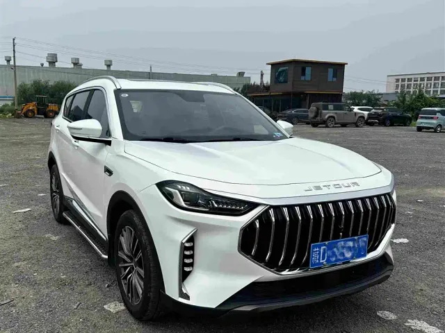Jetour X70 Plus — Фото автомобиля 3
