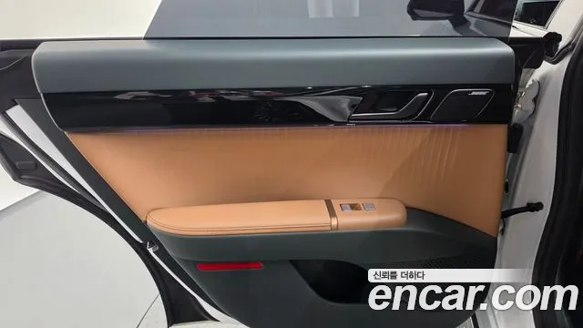 Hyundai Grandeur GN7 — Фото автомобиля 25