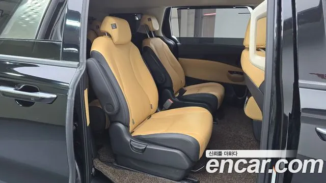 Kia Carnival 4th Gen — Фото автомобиля 12
