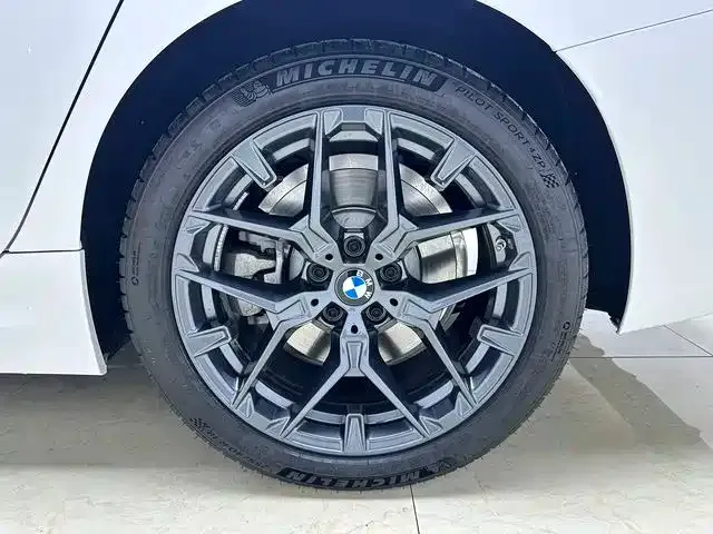 BMW 3 Series — Фото автомобиля 16
