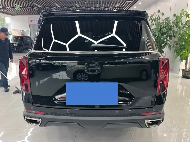 GAC Trumpchi GS8 — Фото автомобиля 5
