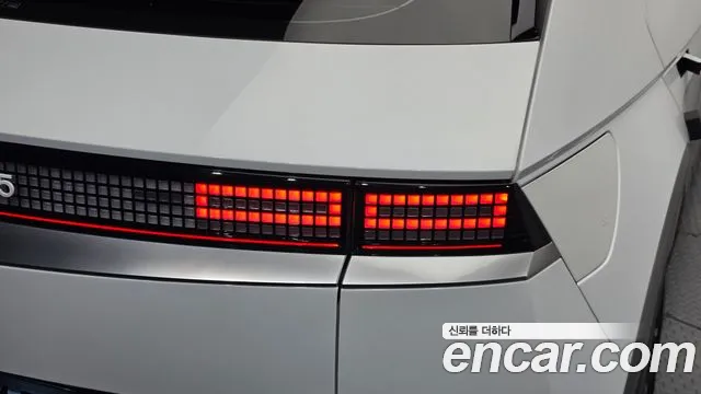 Hyundai Ioniq 5 — Фото автомобиля 8