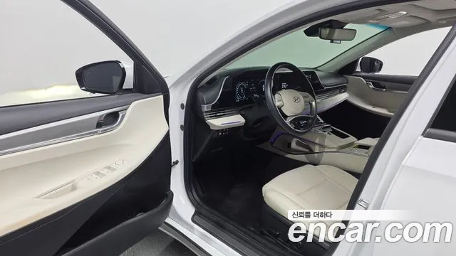 Hyundai Grandeur (New) Hybrid — Фото автомобиля 15