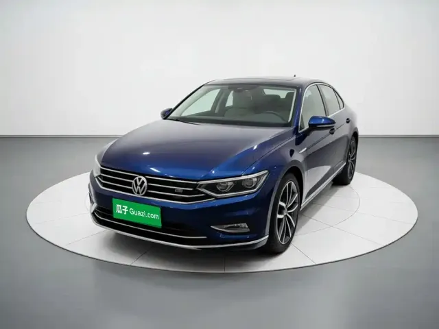 Фотография автомобиля — Volkswagen Magotan