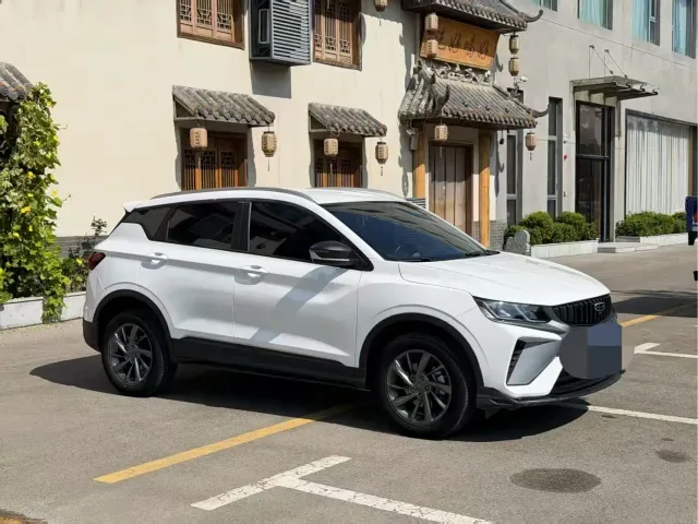 Geely Binyue — Фото автомобиля 3