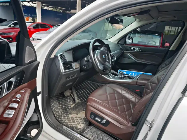 BMW X5 — Фото автомобиля 3