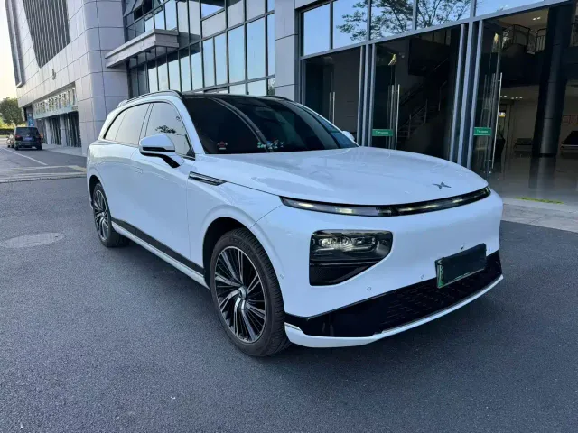 Xpeng G9 — Фото автомобиля 3
