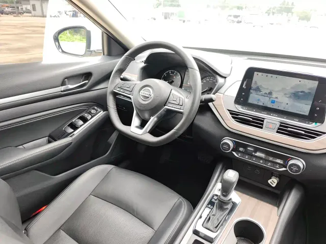 Nissan Teana — Фото автомобиля 17