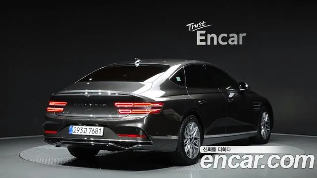 Genesis G80 Бензин 2.5 турбо AWD — Фото автомобиля 2