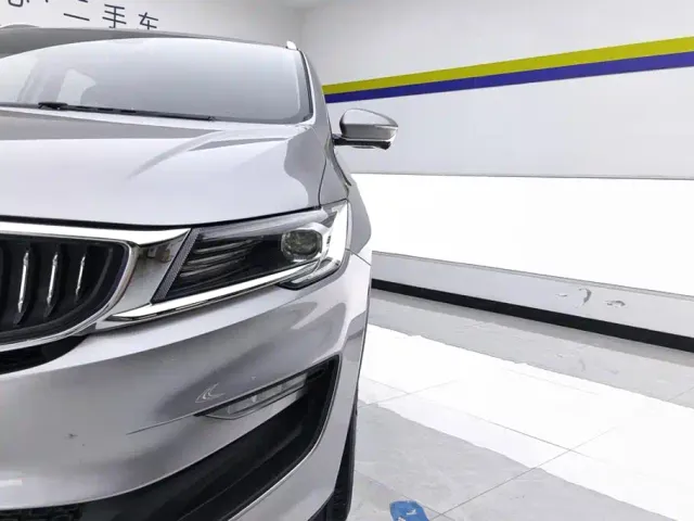 Geely Jiaji — Фото автомобиля 5