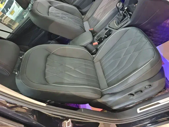 Volkswagen Tiguan L — Фото автомобиля 24
