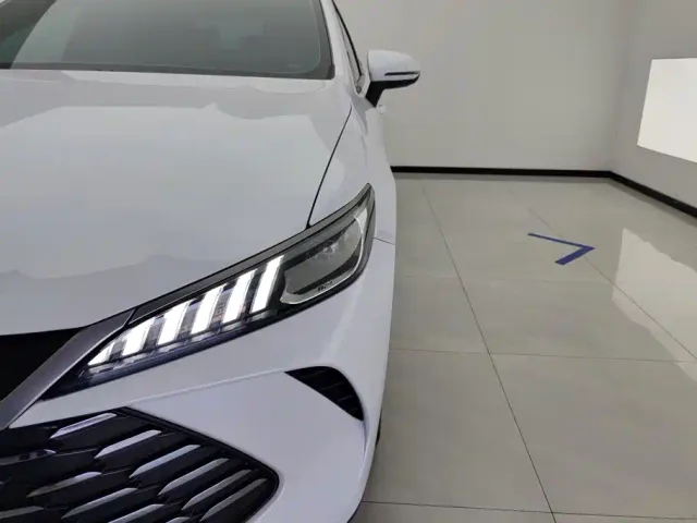 BYD Qin PLUS — Фото автомобиля 5