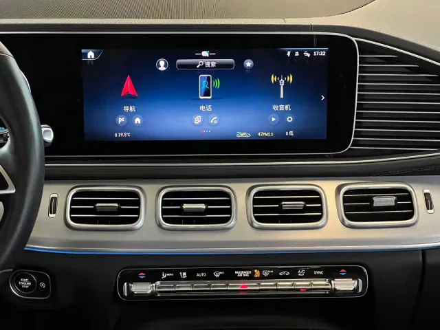 Mercedes-Benz GLE-Class — Фото автомобиля 16