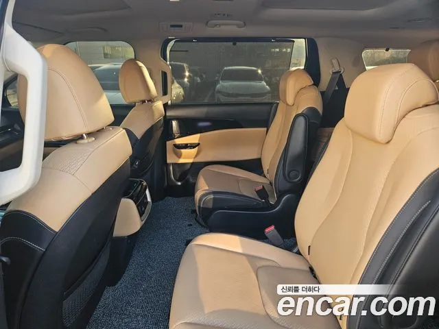 Kia Canival Carnival 4 поколение Дизель 9 мест Signature — Фото автомобиля 18
