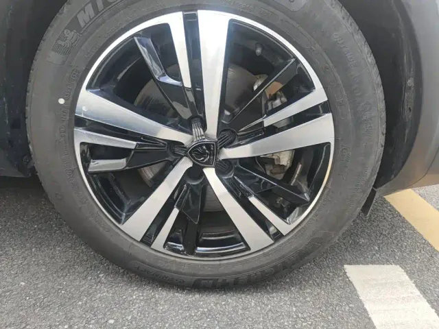 Peugeot 5008 — Фото автомобиля 24