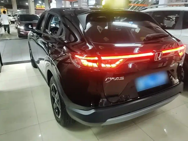 Honda Vezel — Фото автомобиля 4