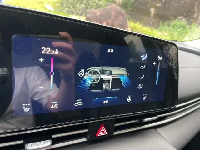 Hyundai Elantra — Фото автомобиля 11