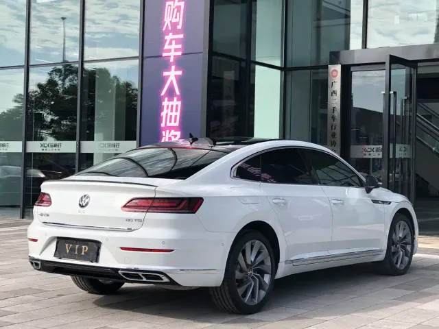 Volkswagen CC — Фото автомобиля 4
