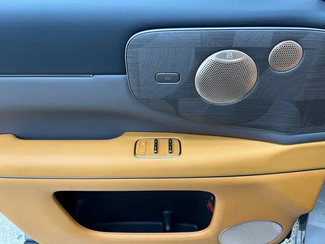 IM Motors LS8 — Фото автомобиля 11