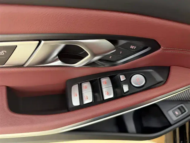 BMW 3 Series — Фото автомобиля 11
