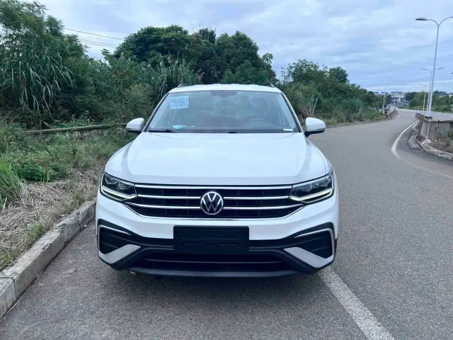 Volkswagen Tiguan L — Фото автомобиля 5