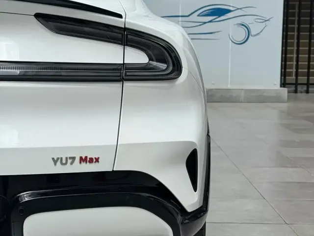 Xiaomi YU7 — Фото автомобиля 15