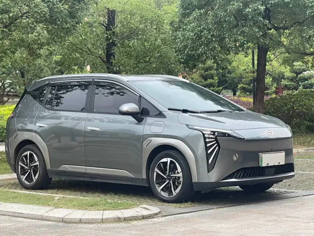 GAC Aion Y — Фото автомобиля 2