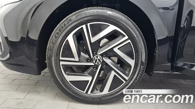 Volkswagen Jetta — Фото автомобиля 5
