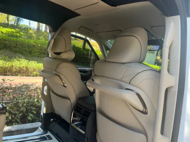 Toyota Vellfire — Фото автомобиля 17