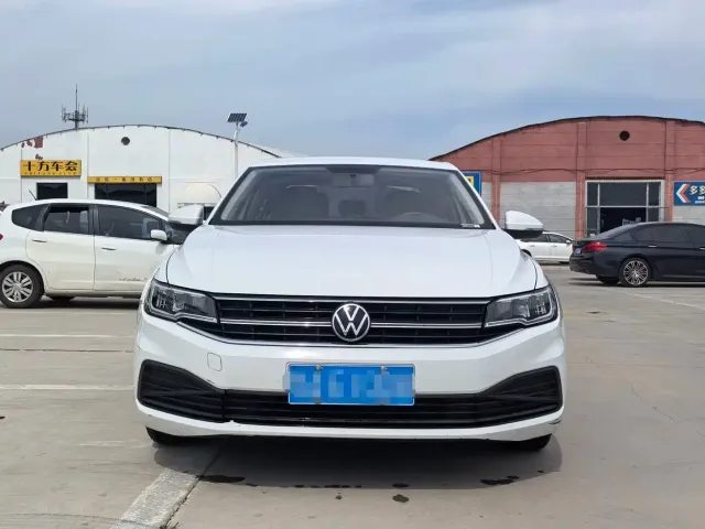 Volkswagen Bora — Фото автомобиля 2