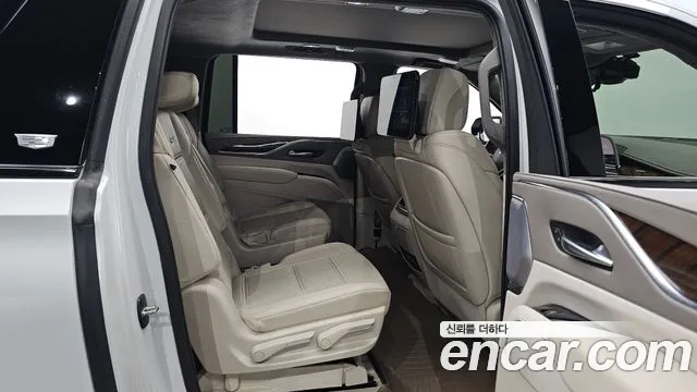 Cadillac Escalade 5th Gen — Фото автомобиля 26